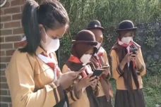 Siswa Ikut Pelatihan...