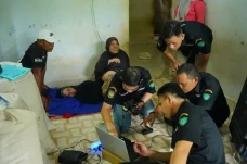 Jemput Bola, Disdukcapil...