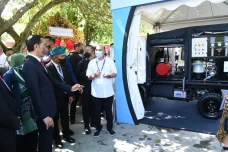 Jokowi Tinjau Inovasi...