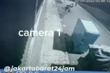 Modus Tanya Alamat,...