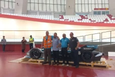 Unboxing Replika Mobil...