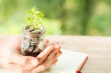 Green Loan Dukung Ekonomi...