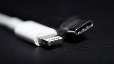 Ditekan Uni Eropa, iPhone...