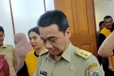 Viral Pasangan Sejenis...