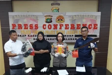 3 Jambret Ponsel Ditangkap...