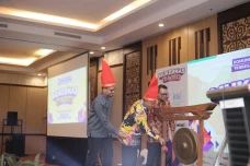 Komunitas Tangan di...