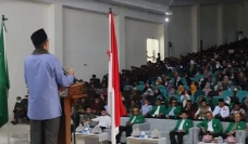 TGB Ajak Ratusan Mahasiswa...