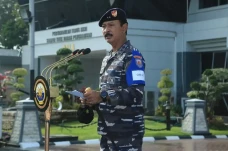 Profil Laksda Iwan Isnurwanto,...