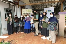 Terima Bantuan MNC Peduli,...