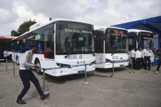 3 Bus Listrik di Indonesia...