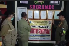 Sajikan Miras dan Wanita...