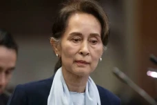 Junta Myanmar Pindahkan...