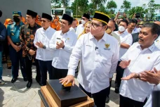 Pemerintah Kembangkan...