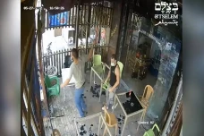 Rusak Kedai Kopi Palestina...