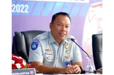 Rivan Purwantono: Laba...