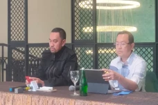 Ahmad Sahroni Desak...