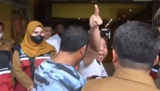 Pengusaha Wanita Mengamuk...