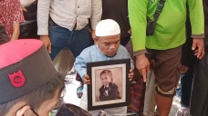 Momen Haru Ucok Baba...