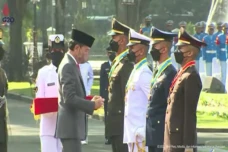 Lantik 754 Perwira TNI-Polri,...