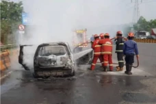 Nissan Grand Livina...