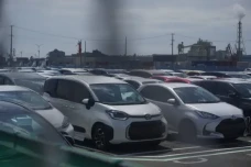 Gambar Toyota Sienta...