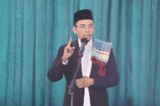 TGB Heran dengan Fenomena...