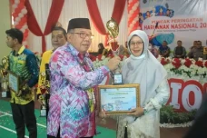 Perayaan Hari Anak Nasional,...