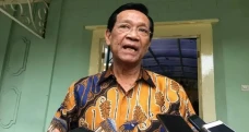 Kasus Pemaksaan Jilbab,...
