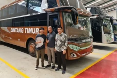 Keren, Bus Karoseri...