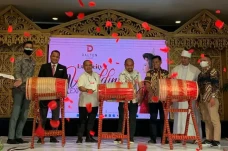 Hotel Dalton Hadirkan...
