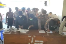 Tes Urine Dadakan Anggota...