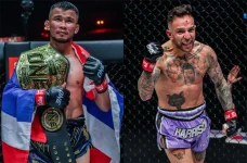 Juara Dunia Muay Thai...