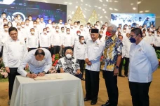 Kendalikan Harga Cabai,...
