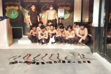 Tenteng Celurit Hendak...