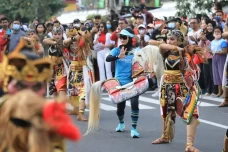 Meriahkan HUT Jateng...