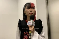Isyana Sarasvati Bangga...