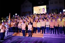 DPD I Desak Golkar Makassar...