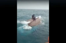 KM Sida Rahayu Terbalik...