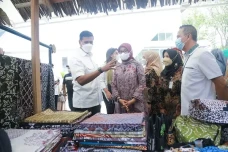 Dorong Pemulihan Ekonomi,...