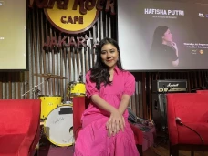 Asah Bakat Nyanyi Lewat...