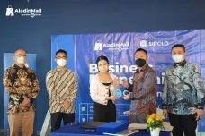 Tingkatkan Sistem Layanan...