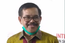 LP2M UNM Gelar Workshop...