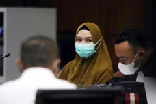 Pinangki Cs Bebas Bersyarat,...