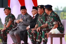Momen Akrab Prabowo...