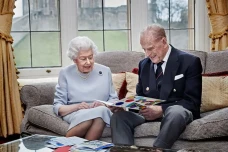 Ratu Elizabeth II Akan...
