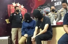 Doyan Bersetubuh di...