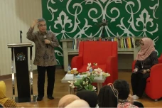 Kuliah Umum di PBSI...