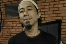 Manggung di Luar Kota,...