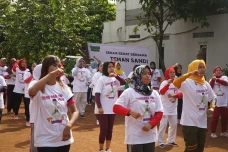 Teman Sandi Gelar Senam...