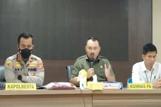 Video Anak Korban Pencabulan...